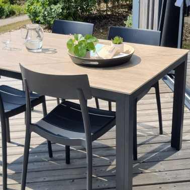 Table Calvi 6/8 personnes